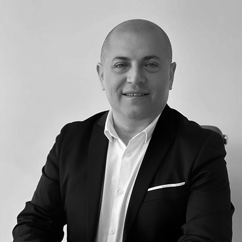 Gustavo Ampuero